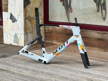 Used Scott Foil Frameset 2027 Road & Gravel, White — image 2 of 4