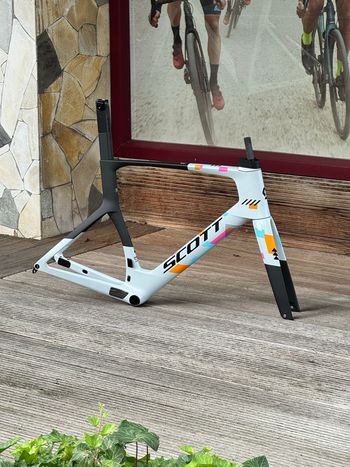 Used Scott Foil Frameset 2027 Road & Gravel, White — image 3 of 4