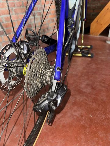 BMC Teammachine SLR THREE 2023 2023 Road & Gravel usato, Blu — immagine 3 di 5