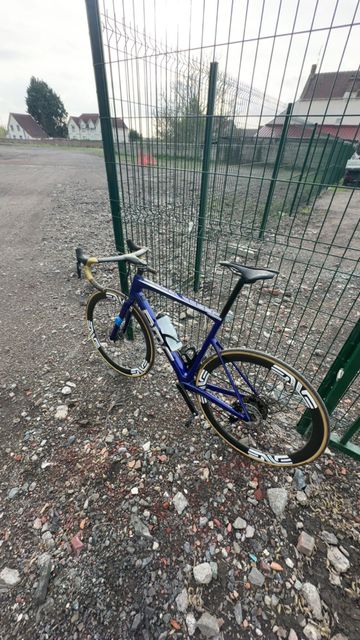 BMC Teammachine SLR THREE 2023 2023 Road & Gravel usato, Blu — immagine 5 di 5