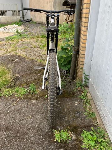 Used Canyon Sender 5 2021 2021 Mountainbike, Light Gray, 27.5 — image 7 of 8