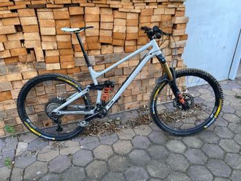 Used RAAW Madonna Shimano Deore XT 2023 MTB