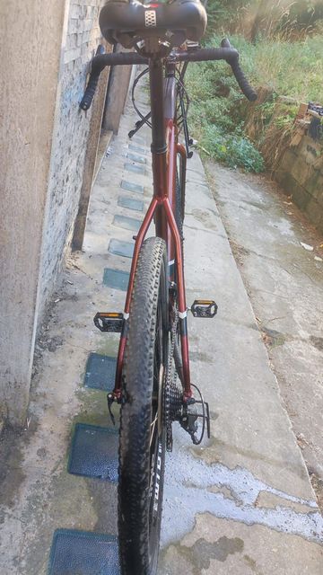 Używany Fuji Jari 2.1 2021 2021 Road & Gravel — zdjęcie 5 z 5