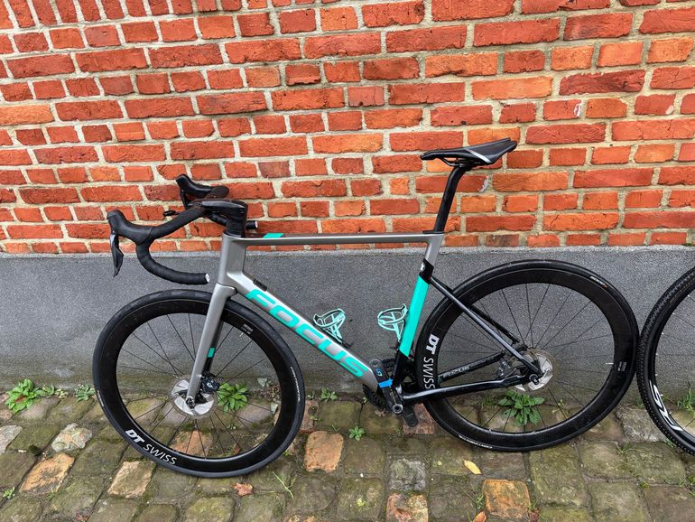 Brugt Focus IZALCO MAX DISC 9.9 2021 Frameset 2021 Road & Gravel — billede 4 af 9
