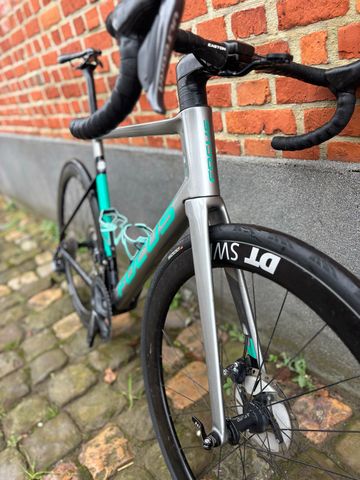 Używany Focus IZALCO MAX DISC 9.9 2021 Frameset 2021 Road & Gravel — zdjęcie 9 z 9
