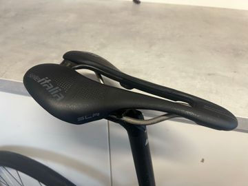 Tweedehands Canyon Endurace CF 7 2025 2025 Road & Gravel — afbeelding 5 van 6
