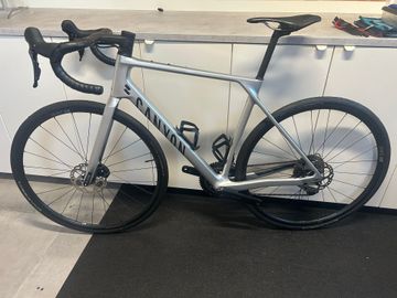 Tweedehands Canyon Endurace CF 7 2025 2025 Road & Gravel — afbeelding 2 van 6