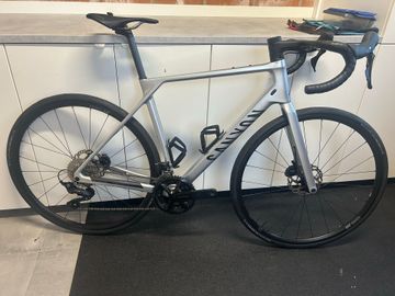 Tweedehands Canyon Endurace CF 7 2025 2025 Road & Gravel — afbeelding 1 van 6