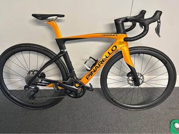 Pinarello Dogma F bicycle ONLY SHIPPING Pinarello Dogma F Bicycle 2025 Road & Gravel d'occasion