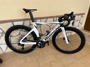 Bianchi Oltre - Ultegra Di2 2023 2023 Road & Gravel d'occasion