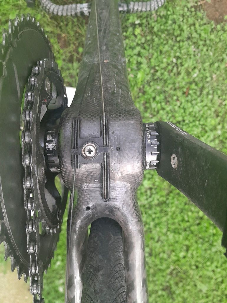 Used Specialized Tarmac Shimano Ultegra 2014 Road & Gravel, Black — image 5 of 9