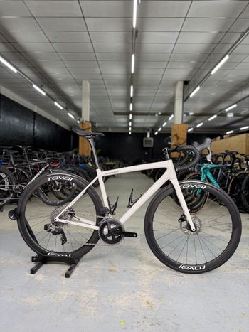 Brugt Specialized Aethos Expert AXS Carbon 2022 Road & Gravel