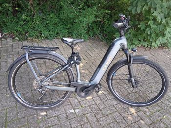 Tweedehands CUBE KATHMANDU HYBRID, PRO 625 2023 2023 Urban & Touring