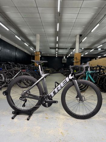 Trek Madone SL 7 2023 2023 Road & Gravel de segunda mano