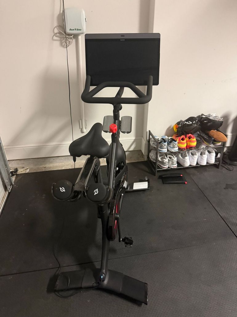Used Peloton Custom Urban, Black — image 2 of 3