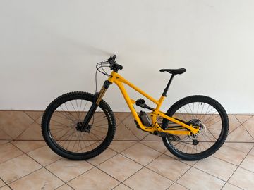 YT Industries Jeffsy CORE 1 29 2024 2024 Mountainbike usato, Arancione — immagine 3 di 8