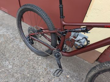Used Specialized Epic EVO Expert 2023 2023 Mountainbike, Red, 29 — image 8 of 10