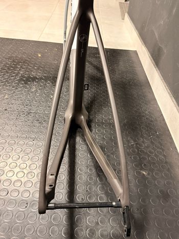 Scott Addict RC Pro 2025 Frameset 2025 Road & Gravel d'occasion — image 10 sur 12