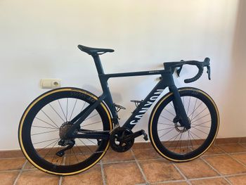 Canyon Aeroad CF SLX 7 Di2 2026 Frameset 2026 Road & Gravel d'occasion