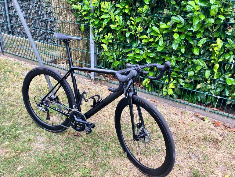 Used Focus Cayo Shimano Ultegra 2018 Road & Gravel, Black — image 2 of 8