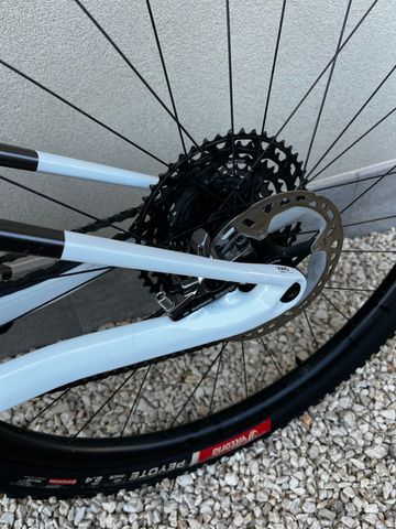 Tweedehands Orbea OIZ M-PRO 2023 2023 Mountainbike — afbeelding 9 van 11