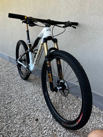 Tweedehands Orbea OIZ M-PRO 2023 2023 Mountainbike — afbeelding 2 van 11