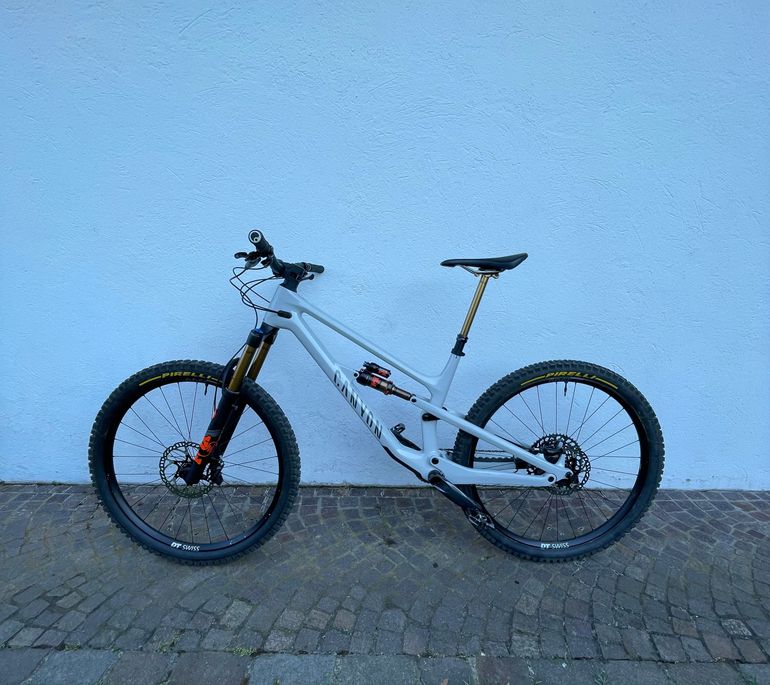 Brugt Canyon CF7 - With Fox Factory Kit 2023 Mountainbike — billede 2 af 8