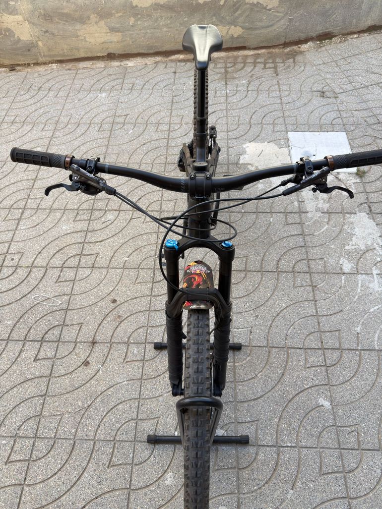 Trek Fuel EX 9.7 2020 2020 Mountainbike usato, Nero — immagine 7 di 13