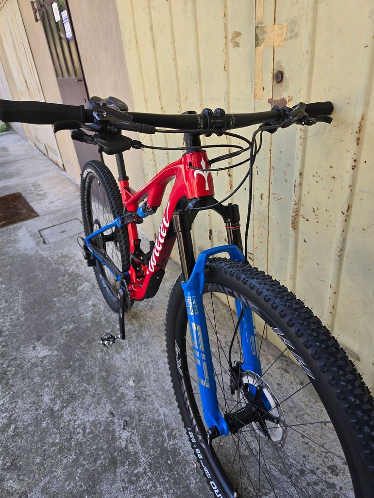 Used Willier Custom Shimano Deore XT 2022 Mountainbike, Red — image 4 of 12