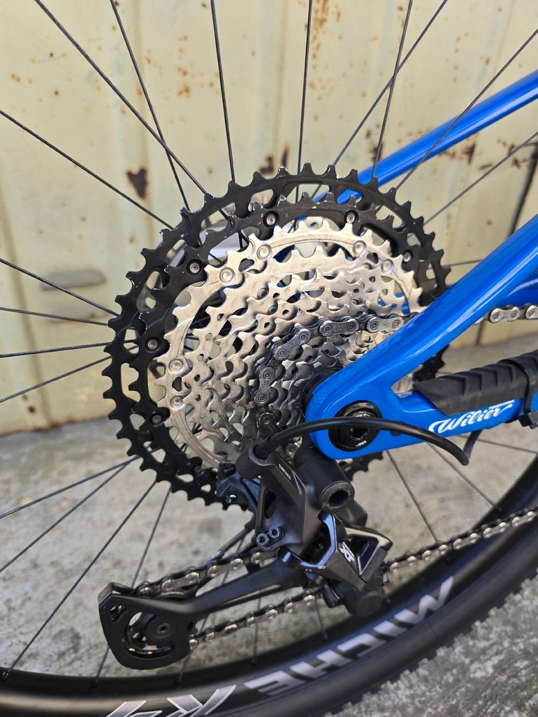 Used Willier Custom Shimano Deore XT 2022 Mountainbike, Red — image 11 of 12
