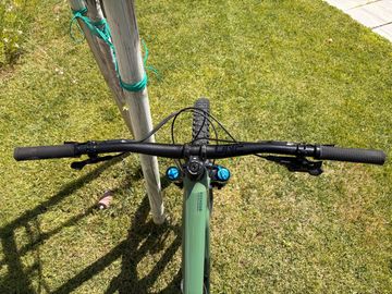 Used Santa Cruz Bronson 90 2026 2026 Mountainbike, Green, 29, 27.5 — image 4 of 10
