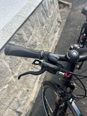 Used Liv Custom Shimano Deore Urban, Black — image 15 of 27