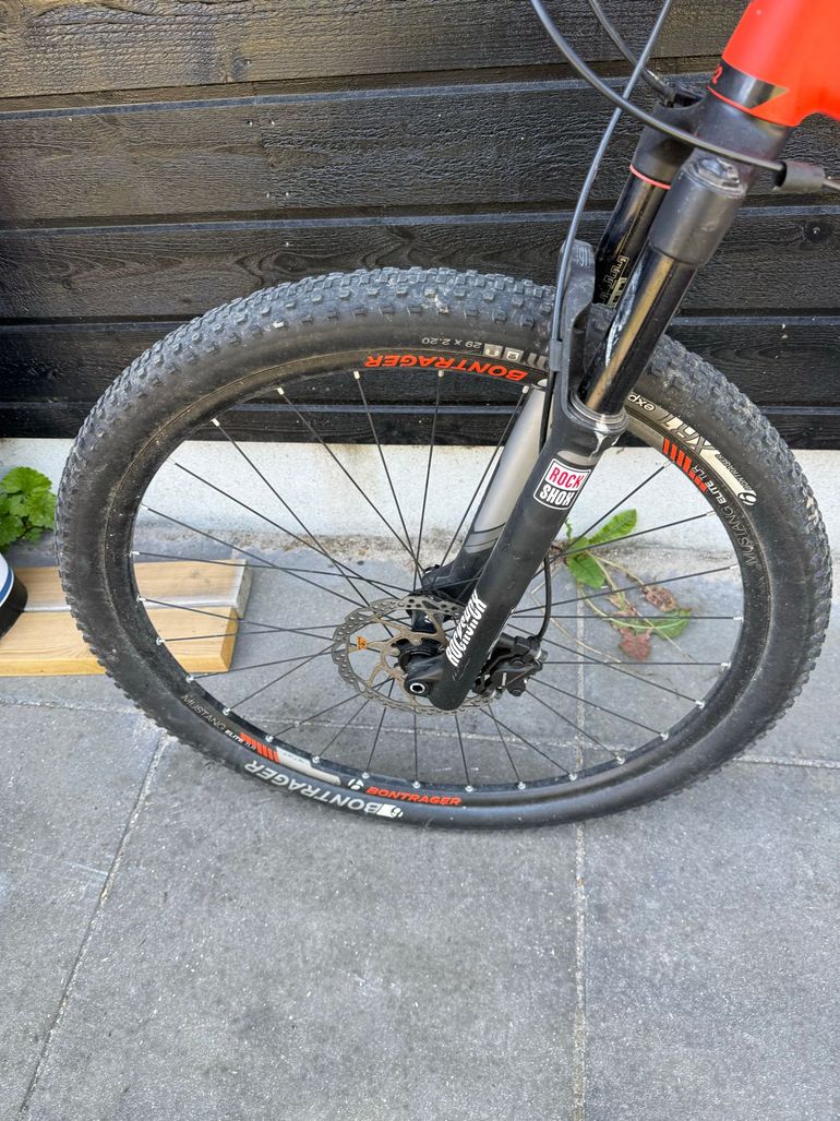 Käytetty Trek Superfly 7 2017 2017 Mountainbike — kuva 12 / 20