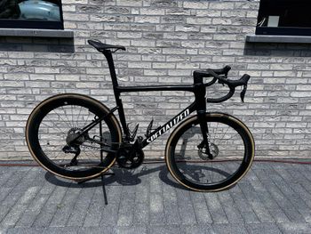 Käytetty Specialized Tarmac SL8 Pro - Shimano Ultegra Di2 2025 2025 Road & Gravel