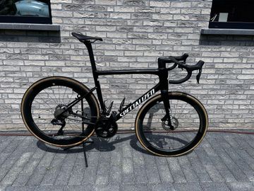 Specialized Tarmac SL8 Pro - Shimano Ultegra Di2 2025 2025 Road & Gravel usato