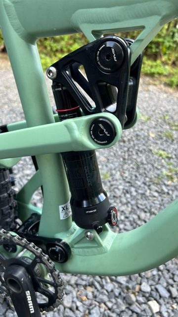 Used Kross MOON 1.0 2020 2020 Mountainbike, Green, 27.5 — image 6 of 6