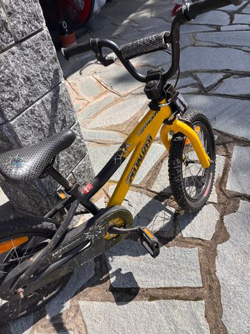 Used Specialized Hotrock 2012 Youth, Black — image 2 of 7