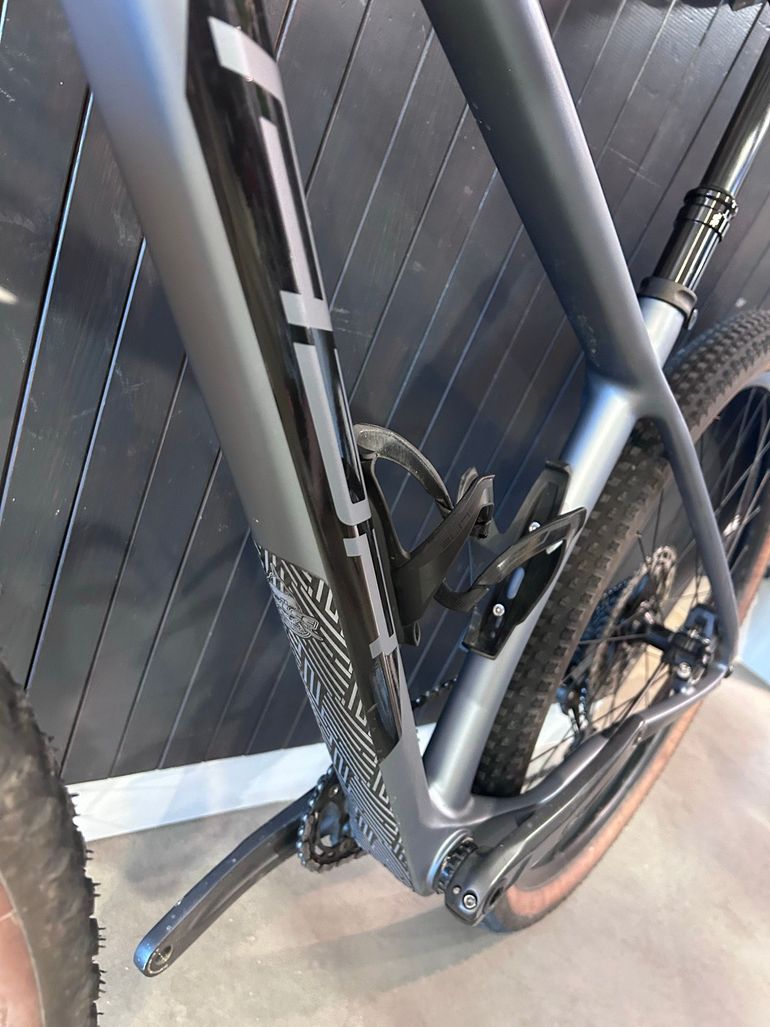 Tweedehands Cicli Adriatica Custom Shimano SLX 2023 Mountainbike — afbeelding 9 van 12