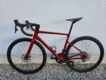 Cannondale SuperSix EVO Hi-MOD Disc Red eTap AXS 2022 2022 Road & Gravel de segunda mano