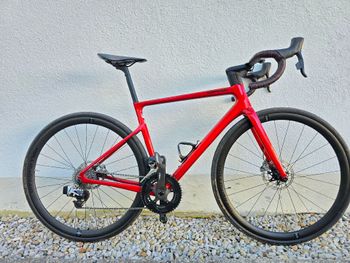 Cannondale SuperSix EVO Hi-MOD Disc Red eTap AXS 2022 2022 Road & Gravel usato