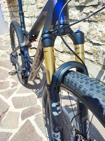 Gebrauchtes Orbea OIZ M-PRO 2024 2024 Mountainbike, Violett, 29 — Bild 4 von 4