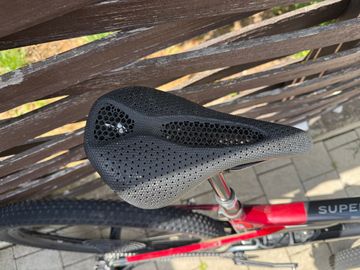 Trek Supercaliber 9.7 2023 2023 Mountainbike de segunda mano, Negro — imagen 2 de 4