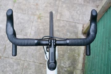 Käytetty Specialized Roubaix SL8 Comp 2025 2025 Road & Gravel — kuva 10 / 14
