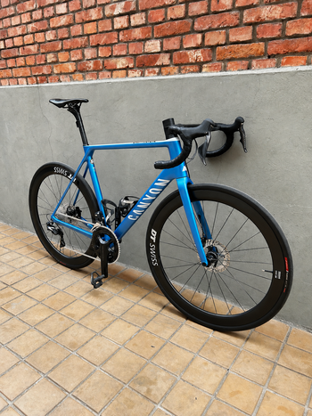 Brugt Canyon Ultimate CF SL Disc 8.0 Di2 Aero 2020 2020 Road & Gravel