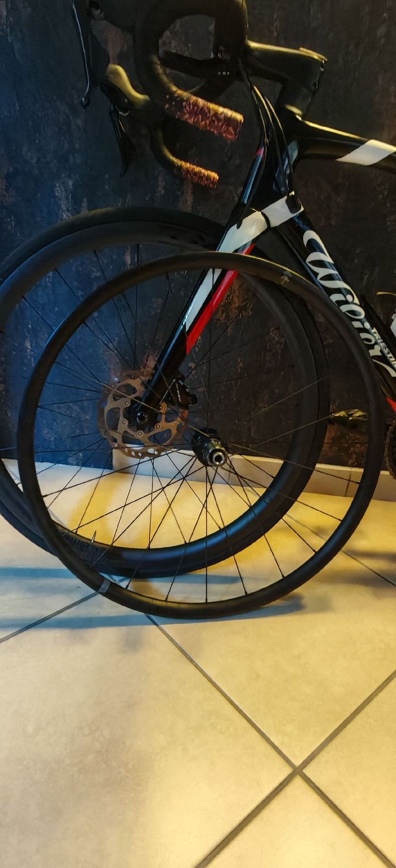Tweedehands Wilier Gtr Shimano 105 2022 Road & Gravel — afbeelding 5 van 6