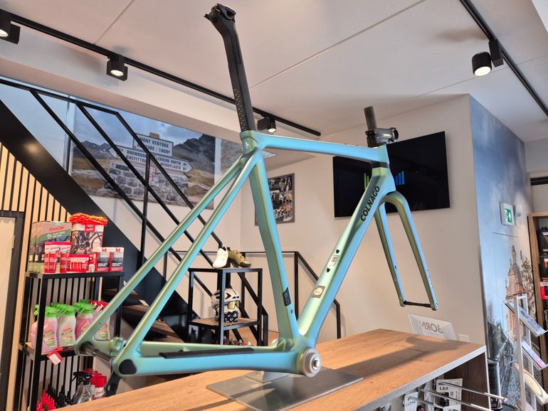Brugt Colnago C68 Gravel Carbon Complete Frameset Frameset 2024 Road & Gravel — billede 2 af 3