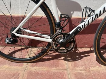 Used Specialized Tarmac Shimano 105 2019 Road & Gravel, White — image 3 of 4