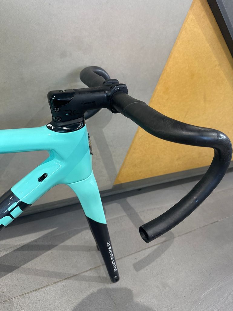 Brugt Bianchi Specialissima - Red eTap AXS 2022 Frameset 2022 Road & Gravel — billede 3 af 7