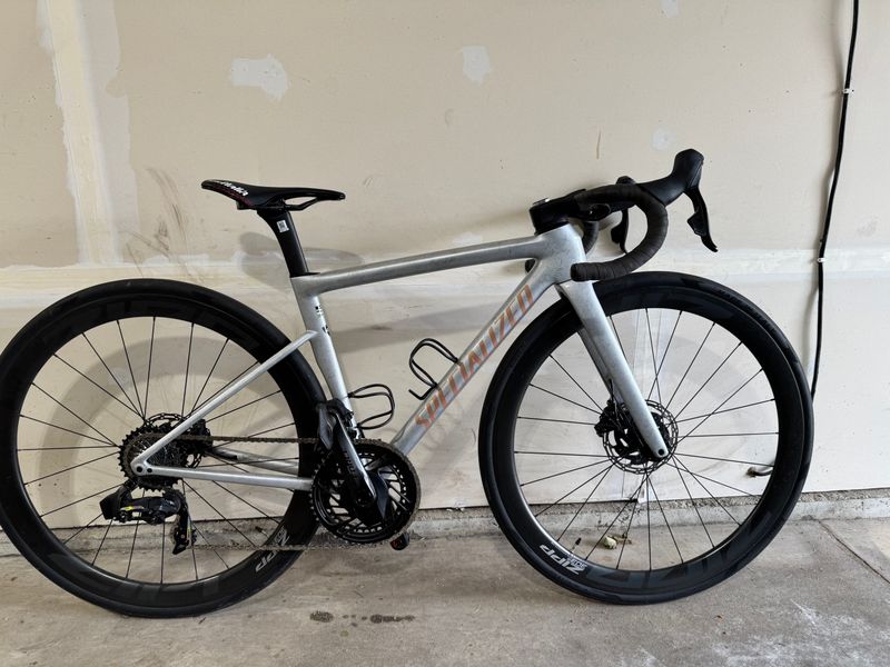 Used Specialized Tarmac SL8 Expert - SRAM Force AXS 2026 2026 Road & Gravel
