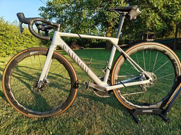 Used Canyon Ultimate CFR eTap 2024 2024 Road & Gravel